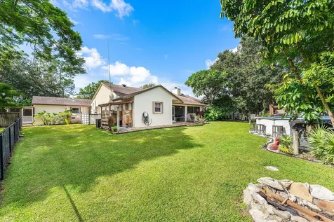 15703 72nd Court The Acreage FL 33470