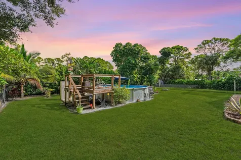 15703 72nd Court The Acreage FL 33470