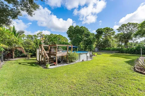 15703 72nd Court The Acreage FL 33470