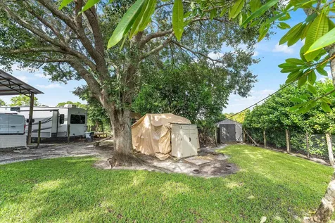 15703 72nd Court The Acreage FL 33470