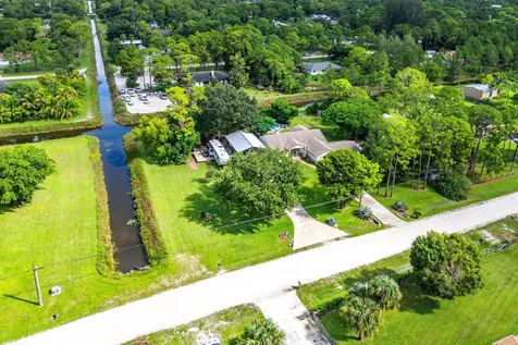 15703 72nd Court The Acreage FL 33470