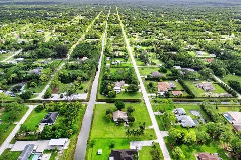15703 72nd Court The Acreage FL 33470