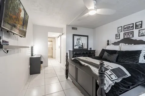 7100 Nw 17th Street Plantation FL 33313