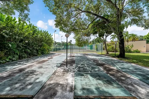 7100 Nw 17th Street Plantation FL 33313