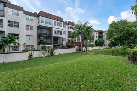 7100 Nw 17th Street Plantation FL 33313