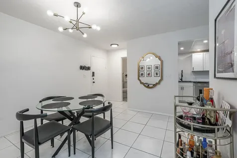 7100 Nw 17th Street Plantation FL 33313