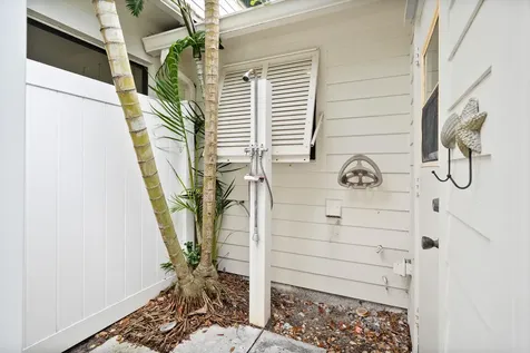 217 Se Oriole Avenue Stuart FL 34996