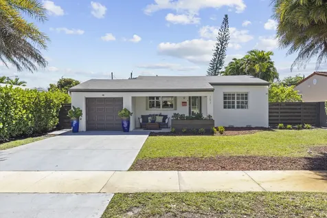 297 Minola Drive Miami Springs FL 33166