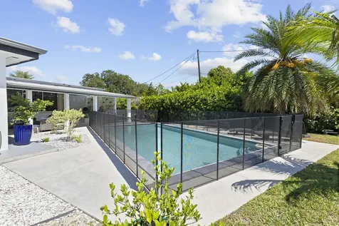 297 Minola Drive Miami Springs FL 33166