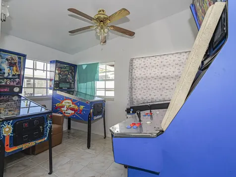 563 4th Place Vero Beach FL 32962