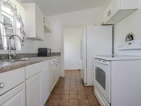 563 4th Place Vero Beach FL 32962