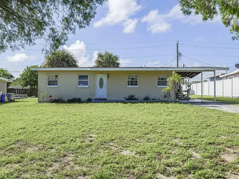 563 4th Place Vero Beach FL 32962