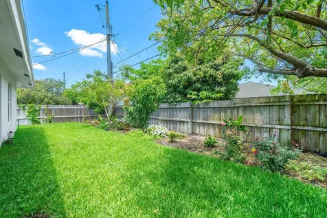 625 Forest Hill Boulevard West Palm Beach FL 33405
