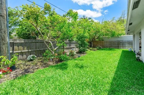 625 Forest Hill Boulevard West Palm Beach FL 33405