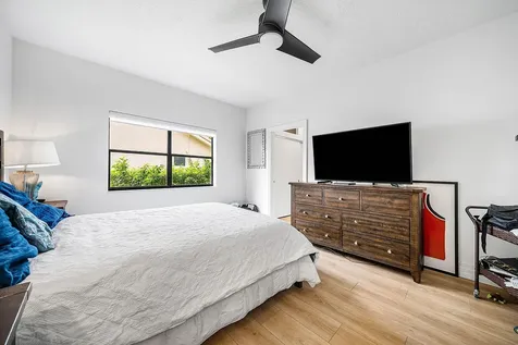 4976 Bocaire Boulevard Boca Raton FL 33487