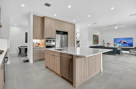 8366 Essex Country Club Drive Boca Raton FL 33434