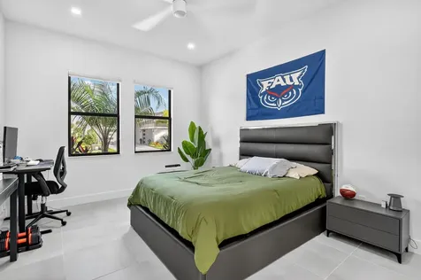 8366 Essex Country Club Drive Boca Raton FL 33434