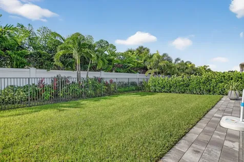 8366 Essex Country Club Drive Boca Raton FL 33434