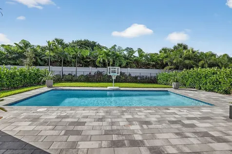 8366 Essex Country Club Drive Boca Raton FL 33434