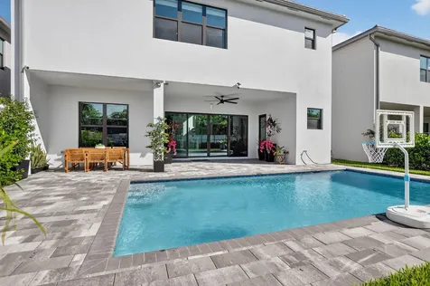 8366 Essex Country Club Drive Boca Raton FL 33434