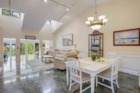 6827 Fountains Circle Lake Worth FL 33467