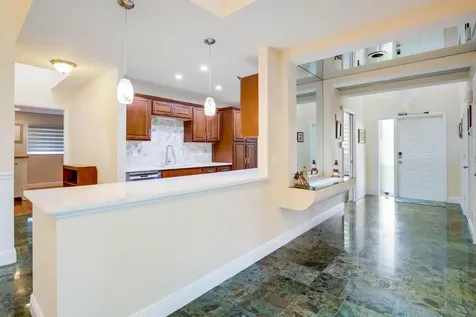 6827 Fountains Circle Lake Worth FL 33467