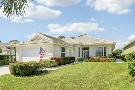 220 Nw Bentley Circle Port Saint Lucie FL 34986