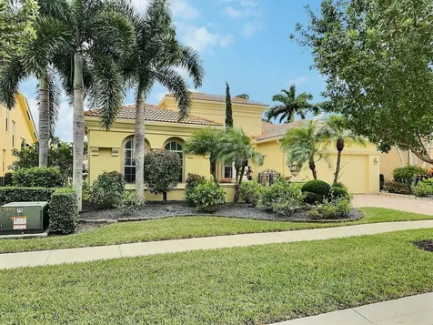 8768 Via Prestigio Wellington FL 33411