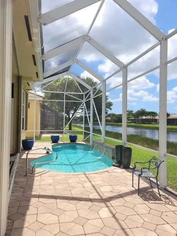 8768 Via Prestigio Wellington FL 33411