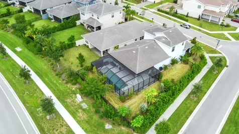 19474 Broad Shore Walk Loxahatchee FL 33470