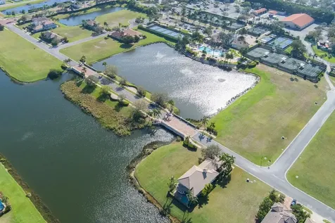 152 SE Santa Gardenia Port Saint Lucie FL 34984