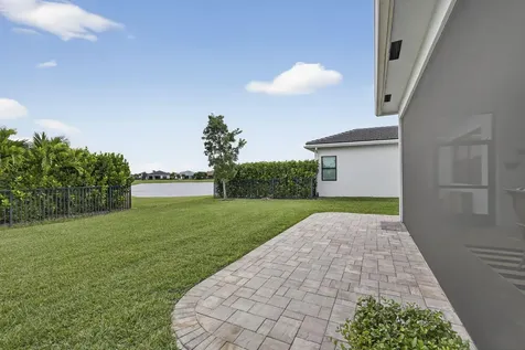 15745 Cresswind Place Westlake FL 33470
