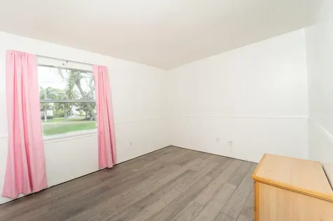 382 Se Evans Avenue Port Saint Lucie FL 34984
