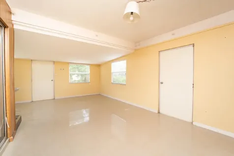 382 Se Evans Avenue Port Saint Lucie FL 34984