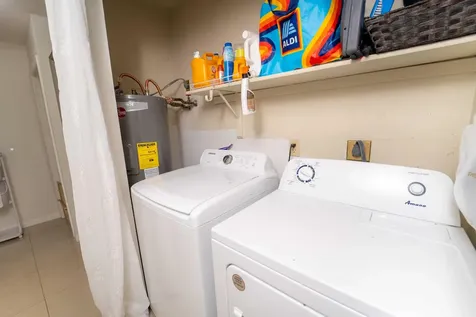 382 Se Evans Avenue Port Saint Lucie FL 34984