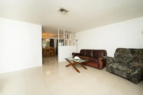 382 Se Evans Avenue Port Saint Lucie FL 34984