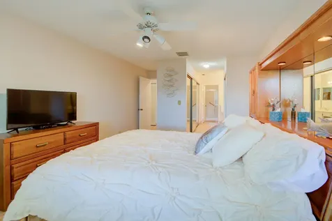 8624 Sunbird Place Boca Raton FL 33496