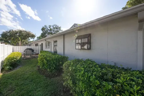 8624 Sunbird Place Boca Raton FL 33496