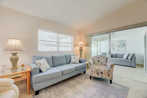 8624 Sunbird Place Boca Raton FL 33496