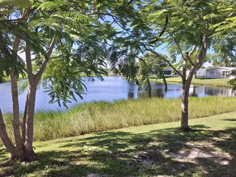 8027 9th Hole Drive Port Saint Lucie FL 34952