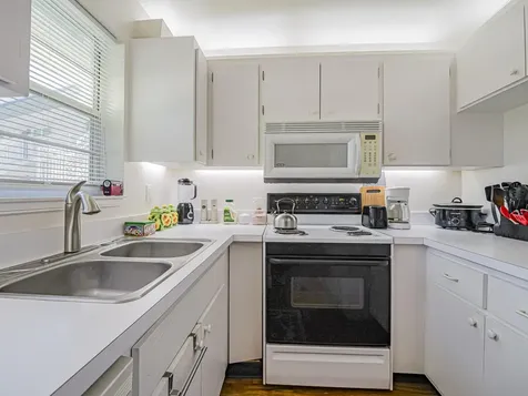 2800 Indian River Boulevard Vero Beach FL 32960