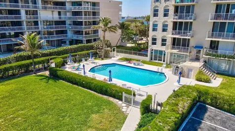 3230 S Ocean Boulevard Palm Beach FL 33480