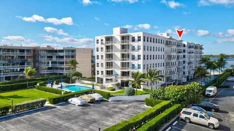 3230 S Ocean Boulevard Palm Beach FL 33480
