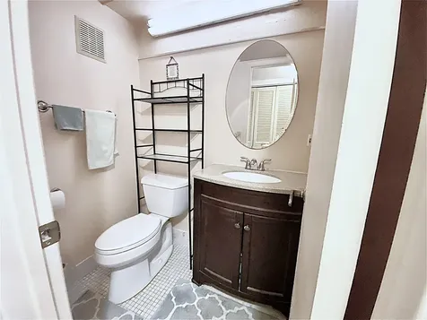 384 Tilford R Deerfield Beach FL 33442