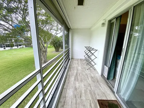 384 Tilford R Deerfield Beach FL 33442