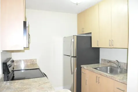 10 Crossings Circle Boynton Beach FL 33435