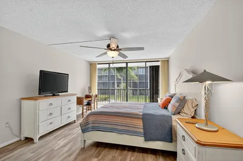 2424 N Federal Highway Boynton Beach FL 33435