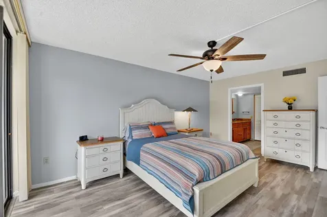 2424 N Federal Highway Boynton Beach FL 33435
