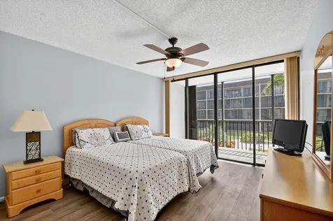 2424 N Federal Highway Boynton Beach FL 33435