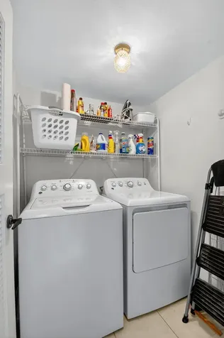 2424 N Federal Highway Boynton Beach FL 33435